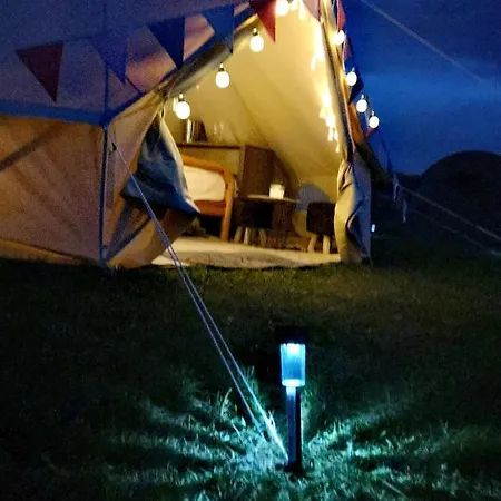 Domek Nad Stawami 롯지 *